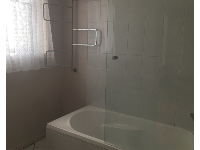 9 Cudgee Crescent, Mount Kembla NSW 2526