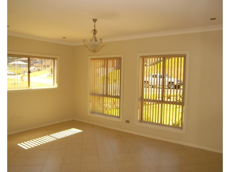 15 Rosemount Street, Dapto NSW 2530