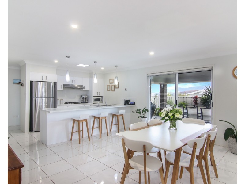 8 The Links Drive, Shell Cove NSW 2529