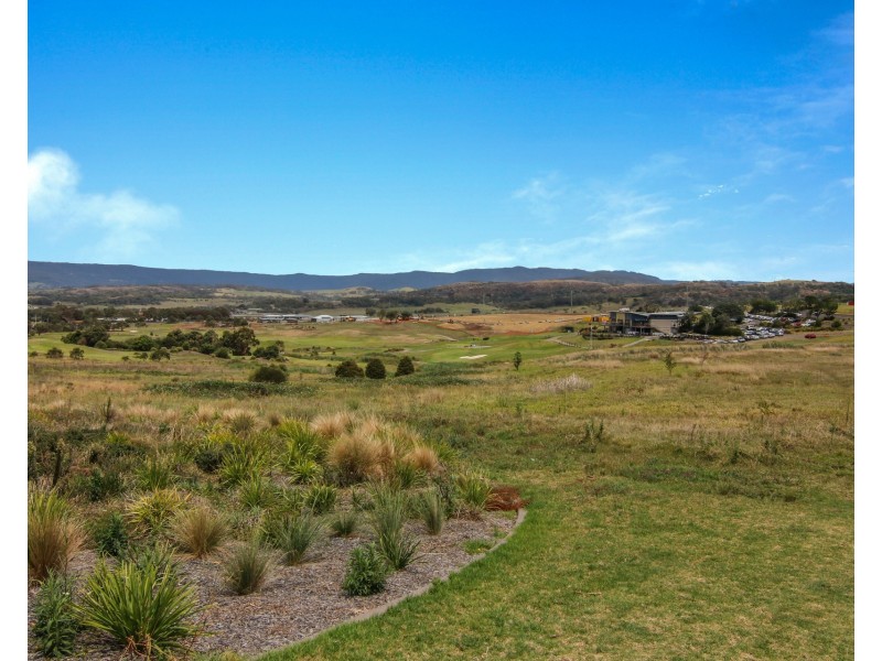 8 The Links Drive, Shell Cove NSW 2529