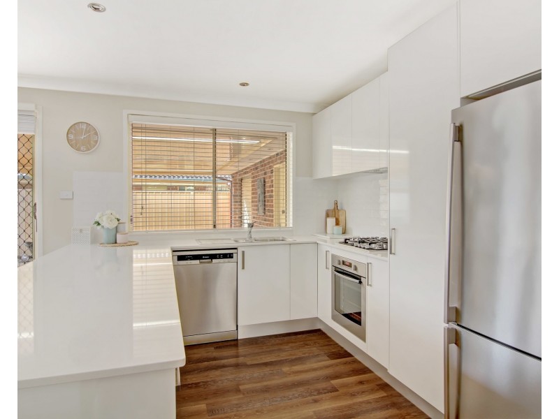 4 Glen Ayre Avenue, Horsley NSW 2530