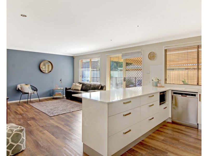 4 Glen Ayre Avenue, Horsley NSW 2530