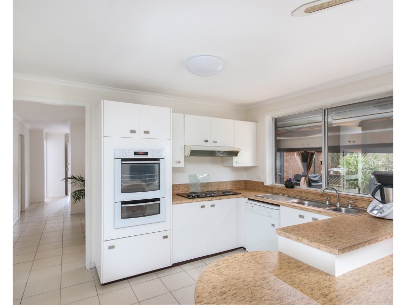 5 Coronet Place, Dapto NSW 2530