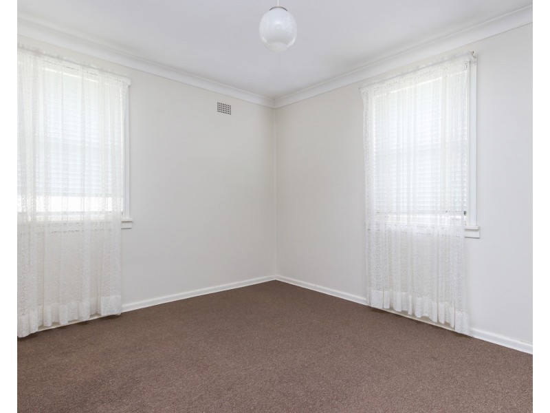 46 Eleebana Crescent, Koonawarra NSW 2530