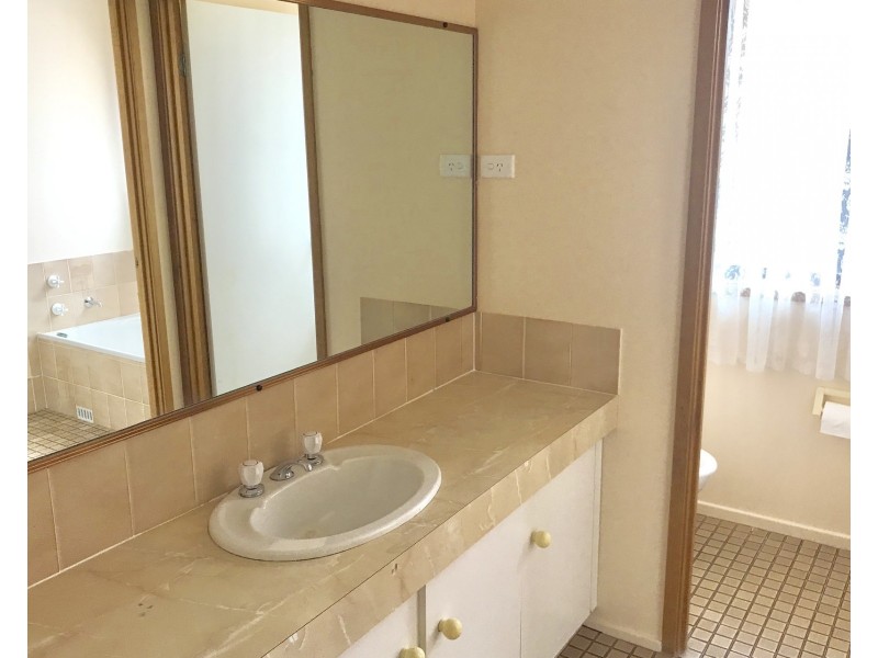 75 Penrose Avenue, Dapto NSW 2530