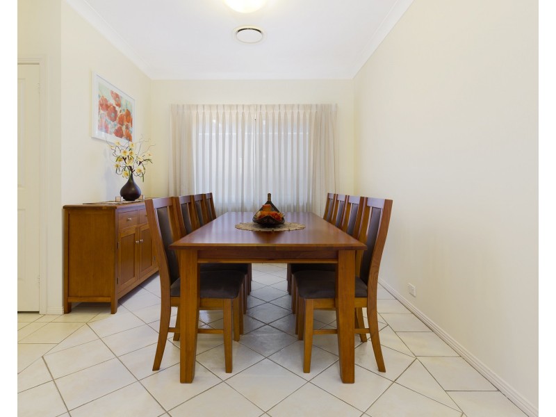 6 Longley Grove, Kanahooka NSW 2530