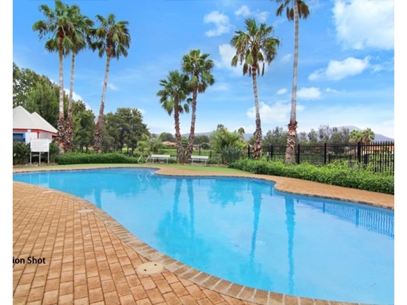 6 Longley Grove, Kanahooka NSW 2530