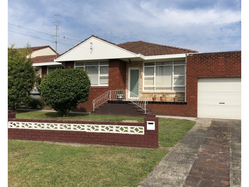 2 Sunlea Street, Dapto NSW 2530