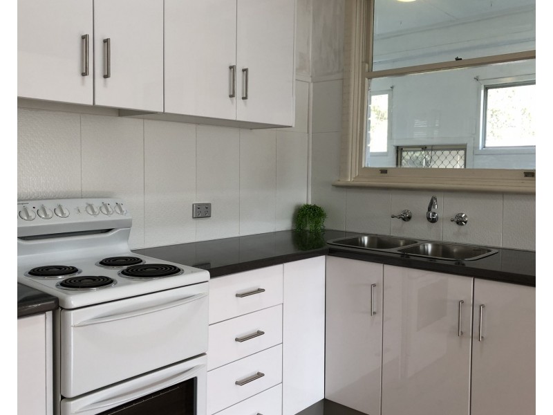 2 Sunlea Street, Dapto NSW 2530