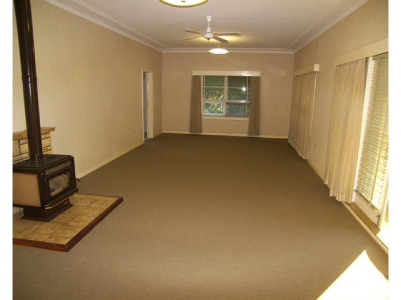 1 Mcpaul Avenue, Dapto NSW 2530