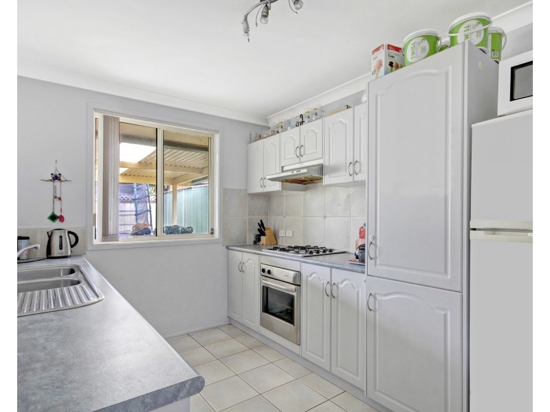 25 Melrose Way, Horsley NSW 2530