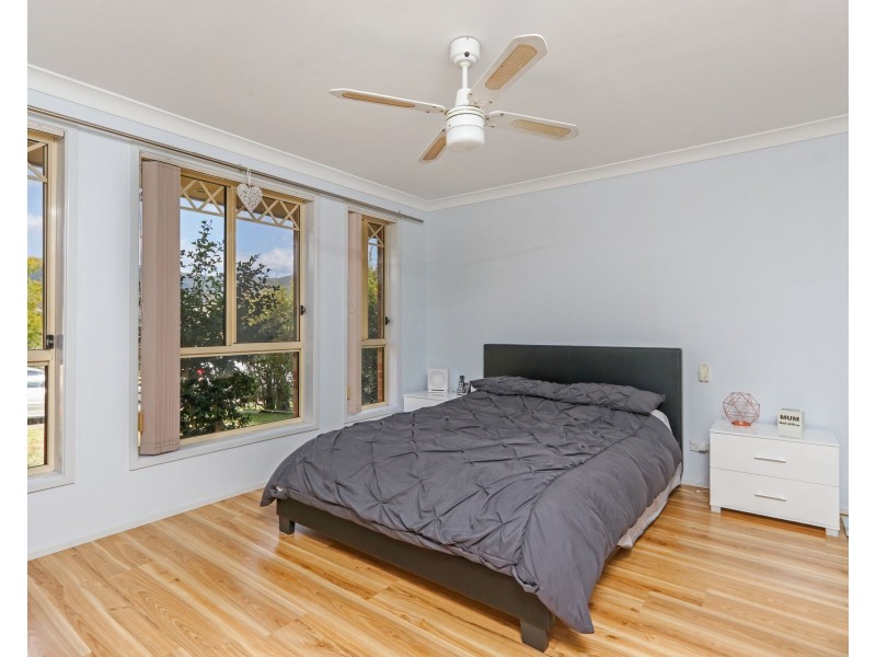 25 Melrose Way, Horsley NSW 2530