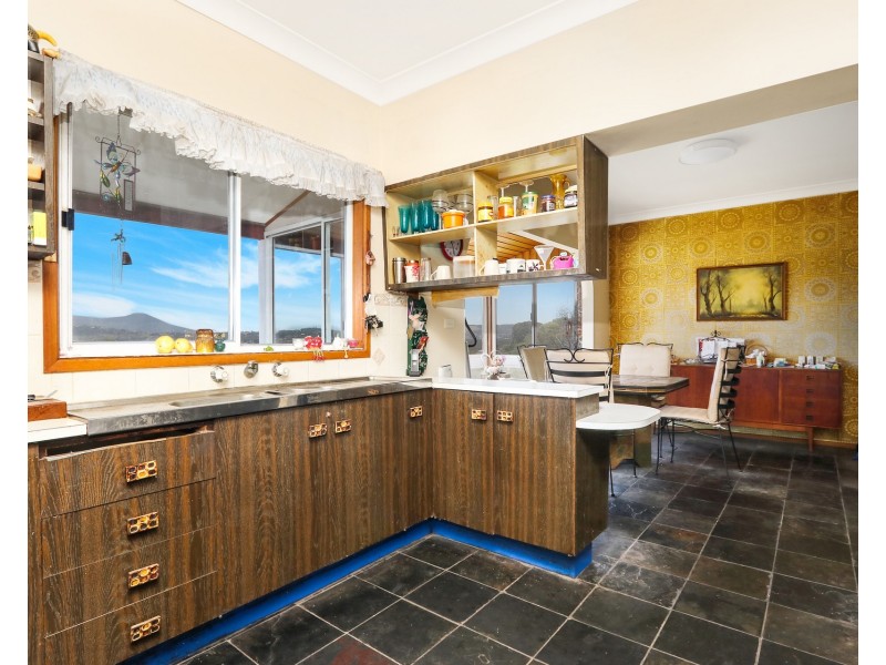 70 Edgeworth Avenue, Kanahooka NSW 2530