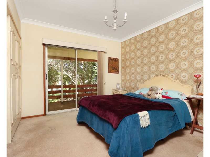 70 Edgeworth Avenue, Kanahooka NSW 2530