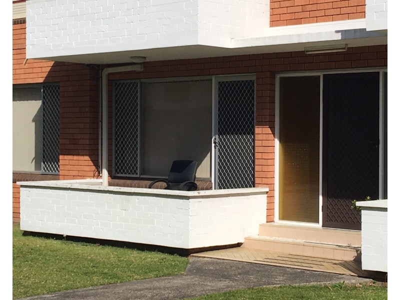 2/17 Prince Edward Drive, Brownsville NSW 2530