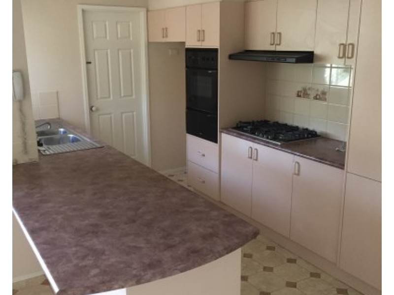 128 Avondale Road, Dapto NSW 2530