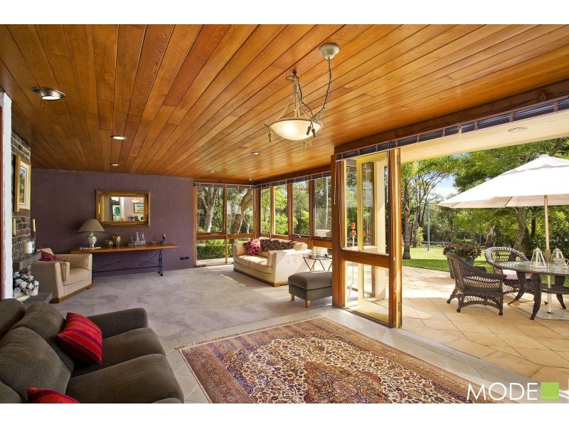 8 Farnborough. Road, Dural NSW 2158