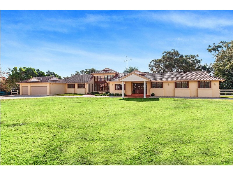 35 Jones Road, Kenthurst NSW 2156