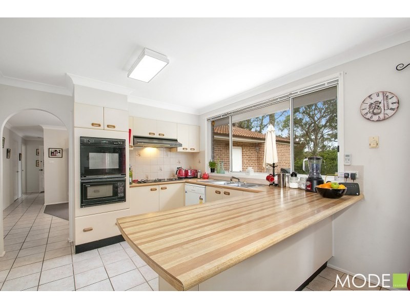 6 Kenneth Place, Dural NSW 2158