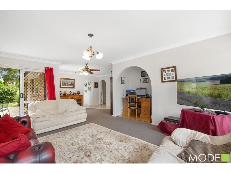 6 Kenneth Place, Dural NSW 2158