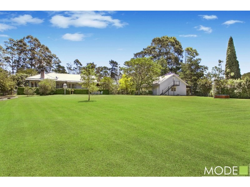 4 Taylors Road, Dural NSW 2158