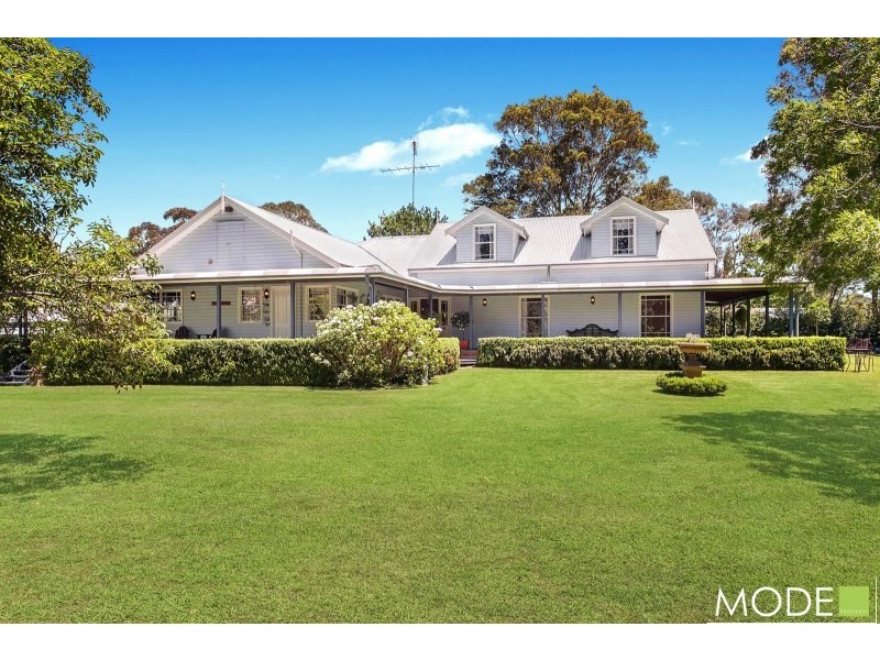 4 Taylors Road, Dural NSW 2158