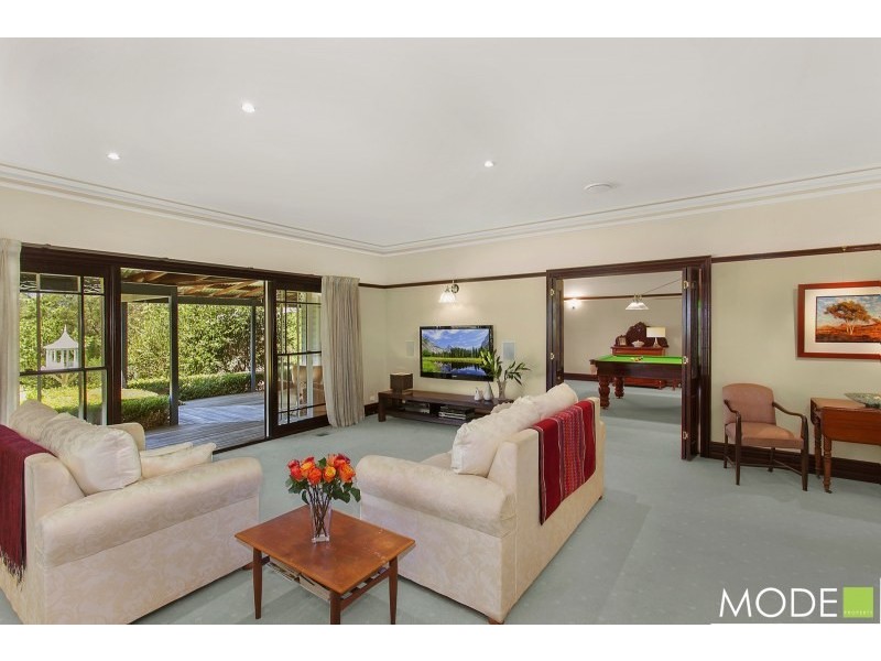 4 Taylors Road, Dural NSW 2158