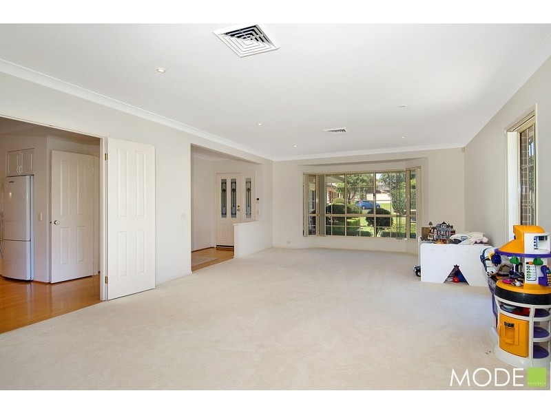 9 Garnet Place, Kellyville NSW 2155