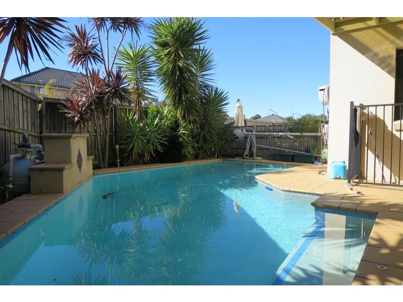 13 St Pauls Avenue, Castle Hill NSW 2154