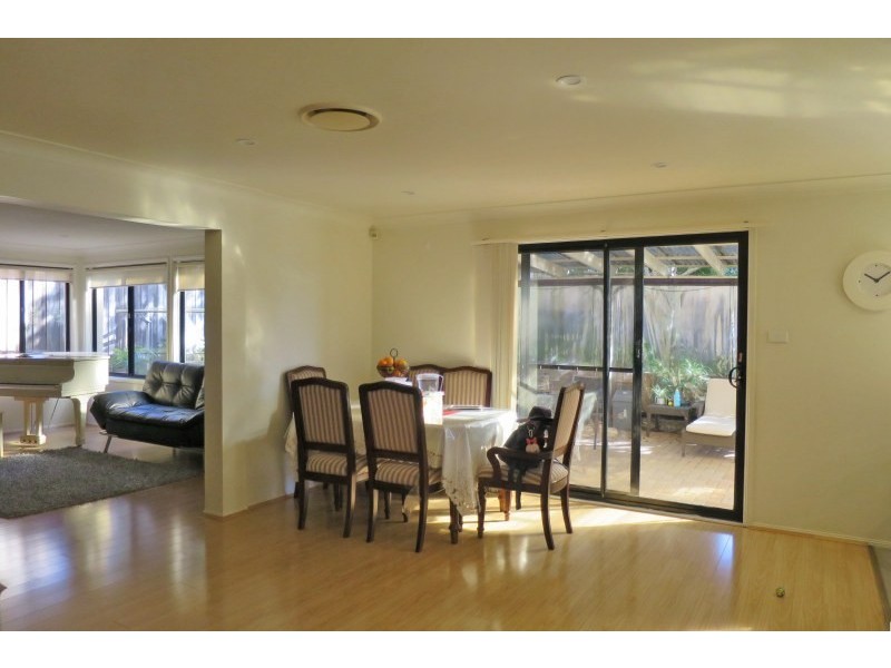 13 St Pauls Avenue, Castle Hill NSW 2154