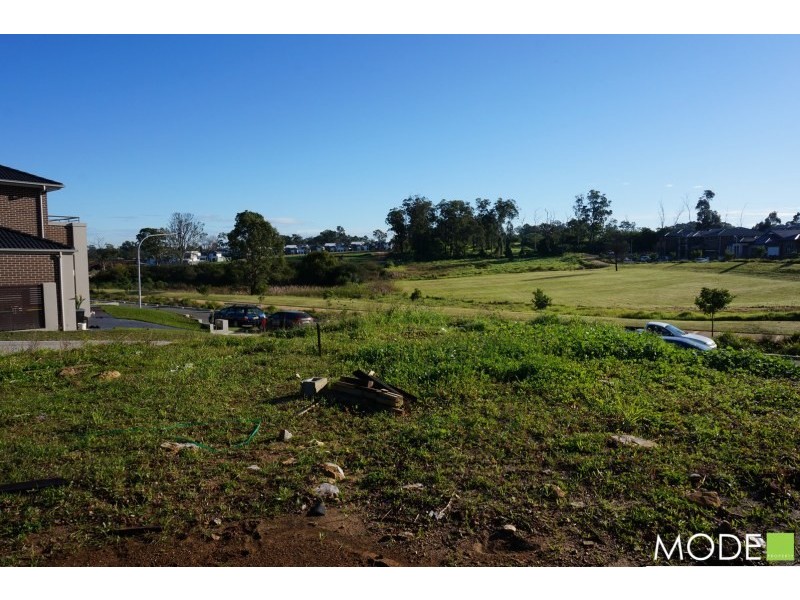 8 Myles Crescent, Kellyville NSW 2155