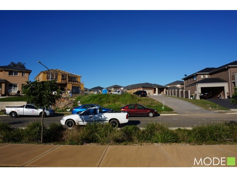 8 Myles Crescent, Kellyville NSW 2155