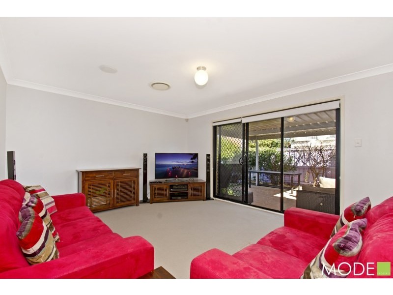 36 Comet Circuit, Beaumont Hills NSW 2155