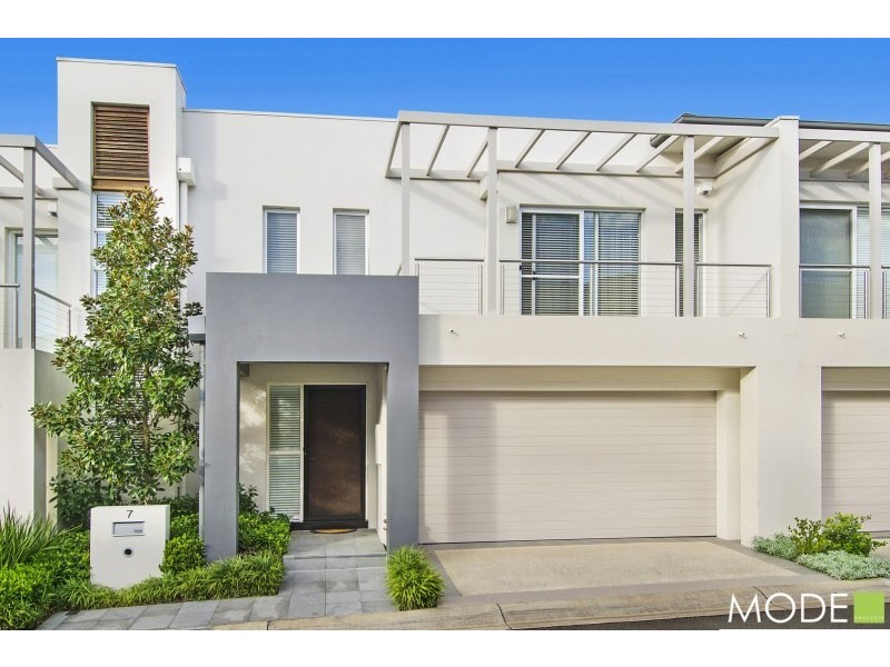 7 Waterstone Crescent, Bella Vista NSW 2153