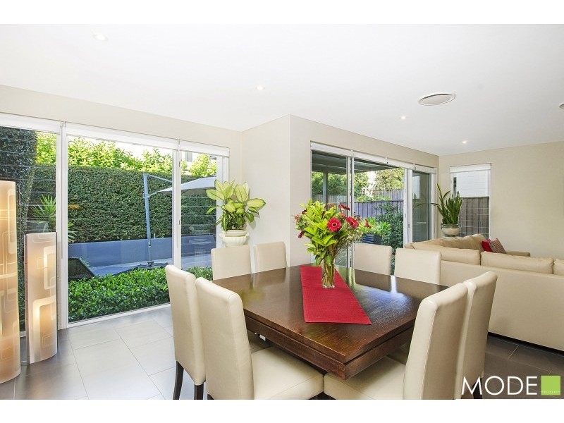 7 Waterstone Crescent, Bella Vista NSW 2153