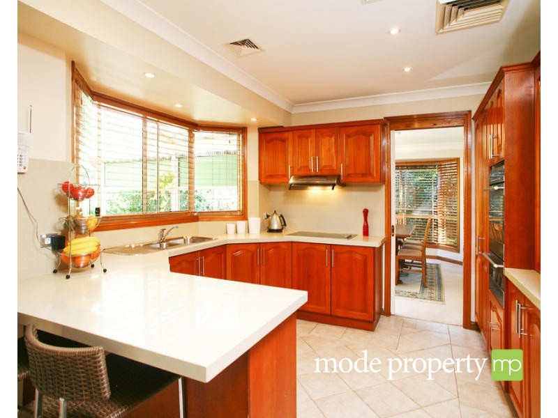 16 Finchley Place, Glenhaven NSW 2156