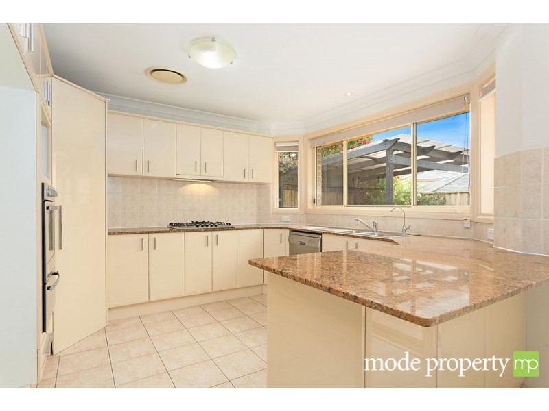 27 Farmer Circuit, Beaumont Hills NSW 2155