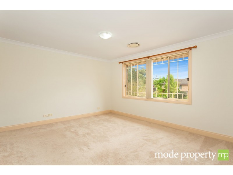 27 Farmer Circuit, Beaumont Hills NSW 2155