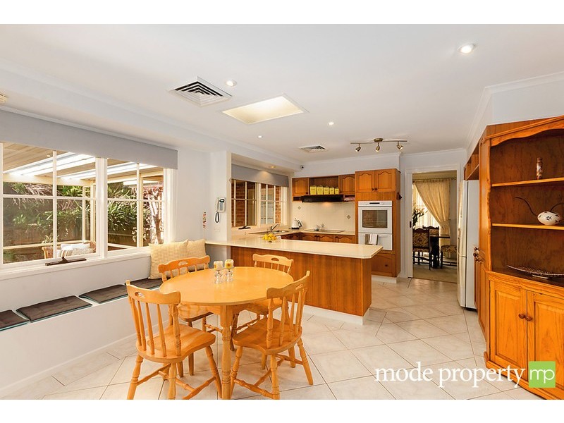 2 Penrhyn Place, Castle Hill NSW 2154