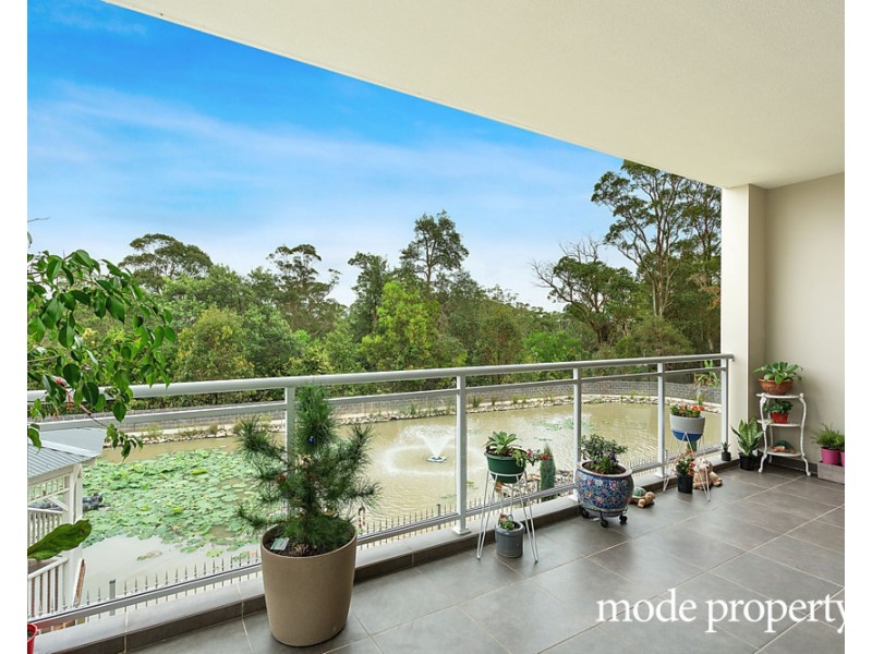 63/28 Rosebank Avenue, Dural NSW 2158