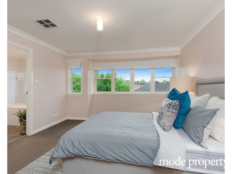24 Springthorpe Way, Castle Hill NSW 2154