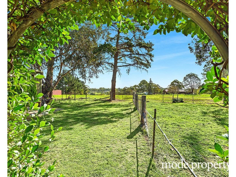 10 Yarrabin Road, Kenthurst NSW 2156