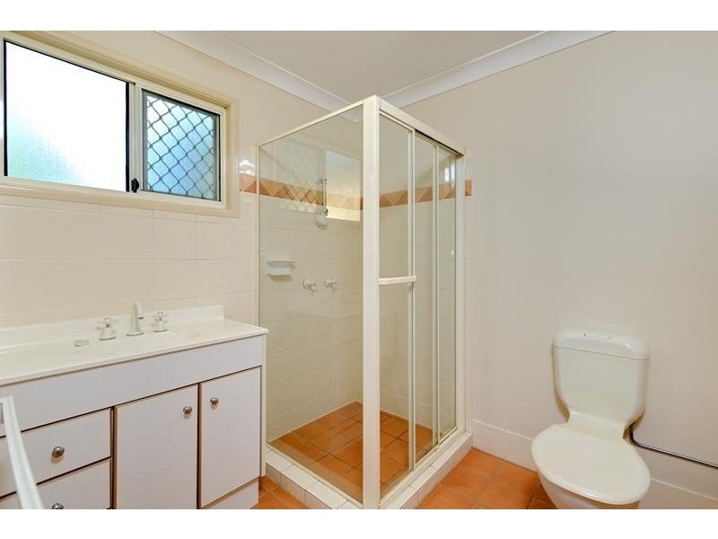 2/60 Julia Street, Wavell Heights QLD 4012