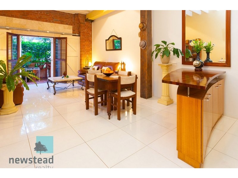 53 Vernon Terrace, Teneriffe QLD 4005