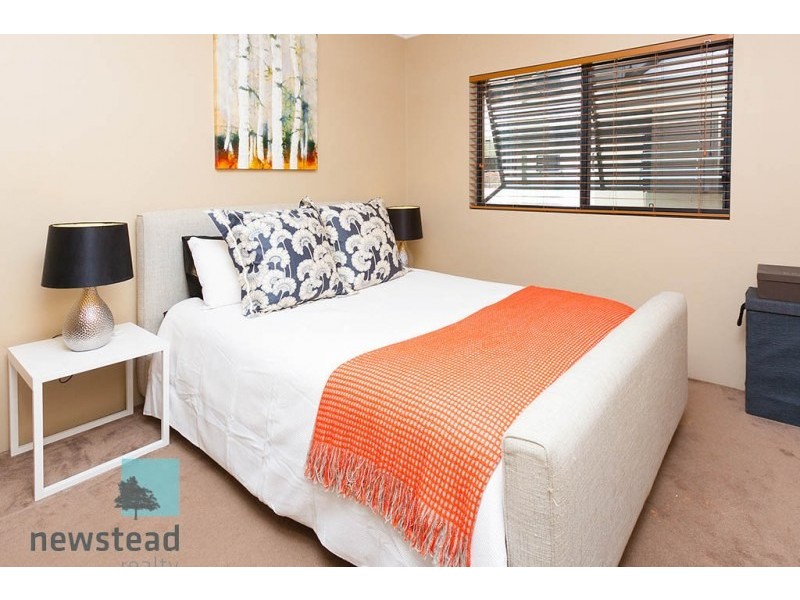 110 Commercial Road, Teneriffe QLD 4005