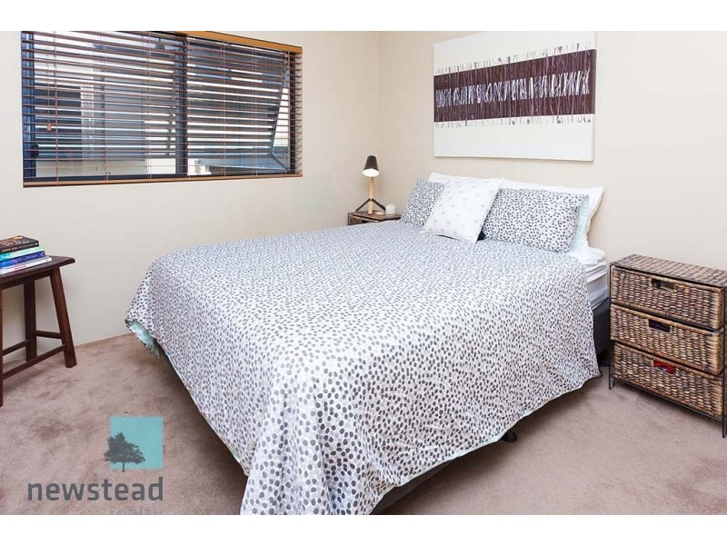 110 Commercial Road, Teneriffe QLD 4005