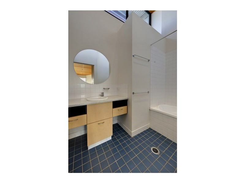 74/139 Commercial Road, Teneriffe QLD 4005