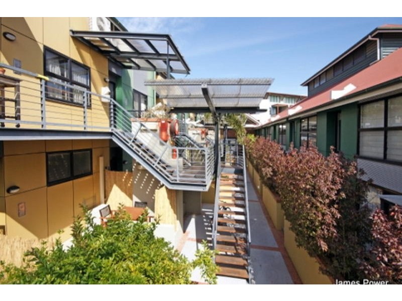 139 Commercial Road, Teneriffe QLD 4005