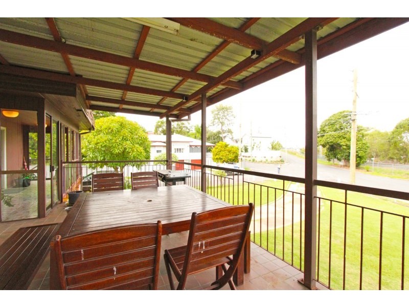 8 Gracemere Street, Newmarket QLD 4051