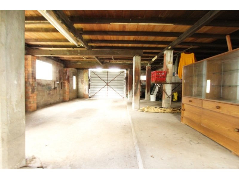 8 Gracemere Street, Newmarket QLD 4051